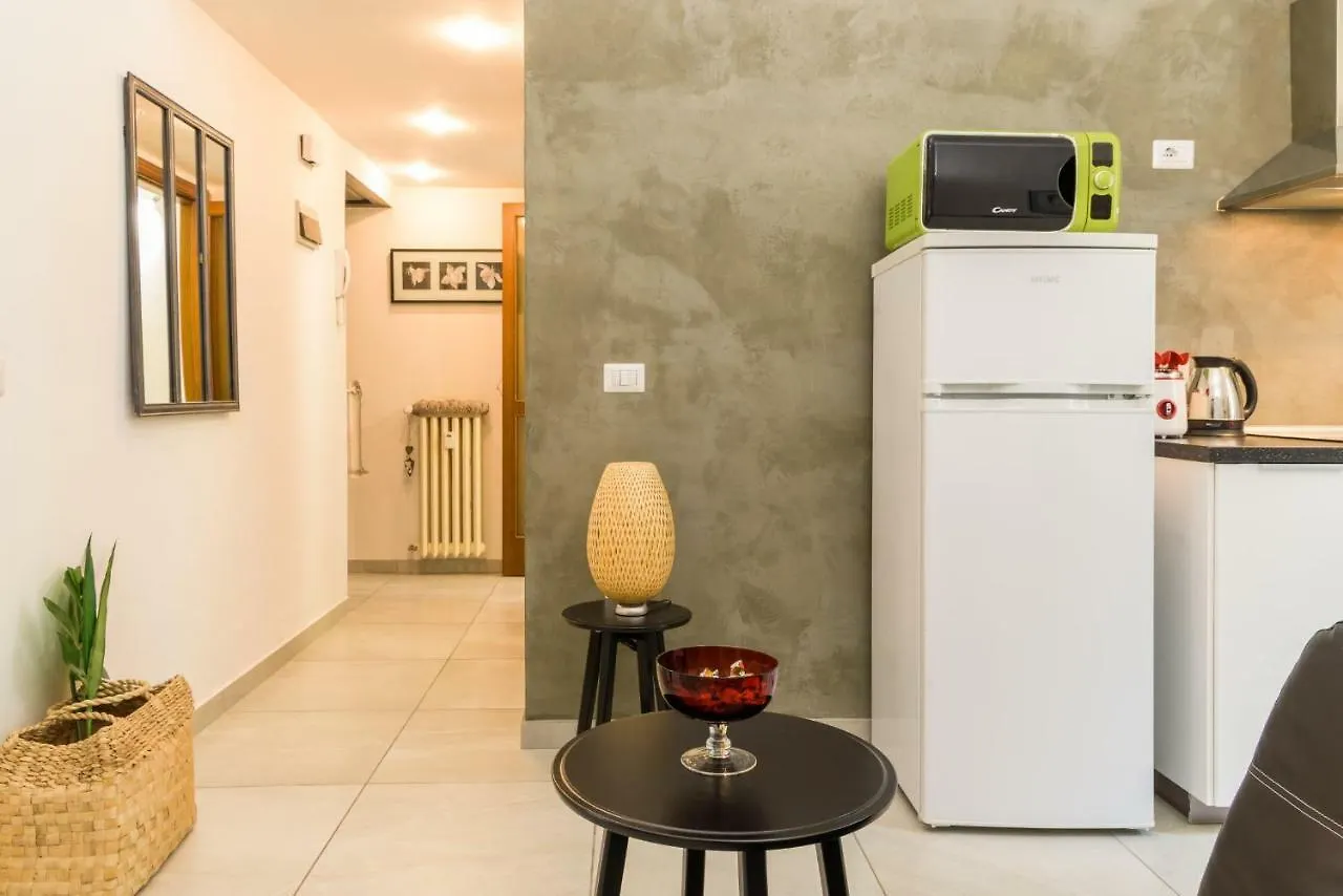 Casa Tibaldi - Bocconi Apartment Milan Italy